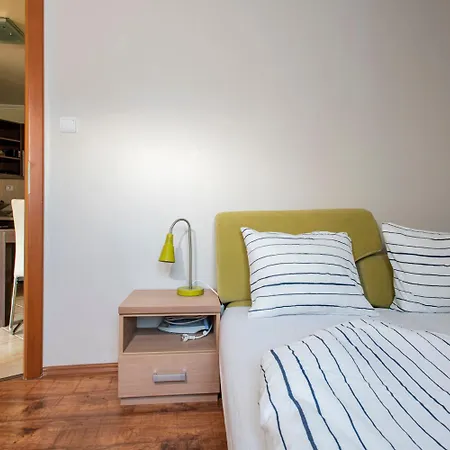 Beszedes Jozsef Setanyi Apartment