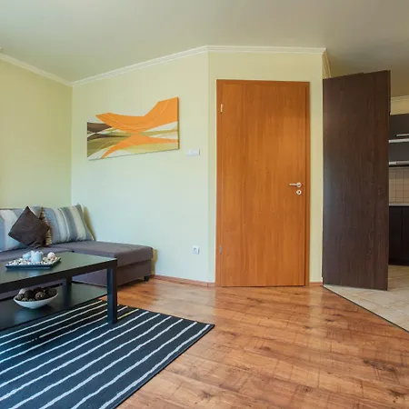 Beszedes Jozsef Setanyi Apartment